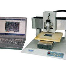 宇翹電子制品廠與豐泰模具 專業(yè)綁定、SMT及電子線路制造服務